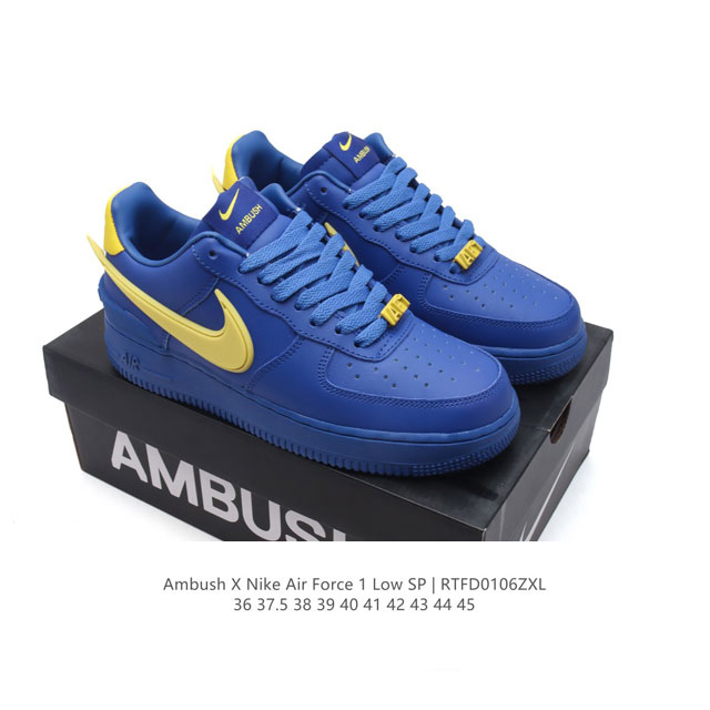 耐克 空军一号 Af1 低帮休闲板鞋 Ambush X Nk Air Force 7 Low Sp 空军一号联名标志性的swoosh延伸至鞋跟之外，鞋舌和鞋垫上