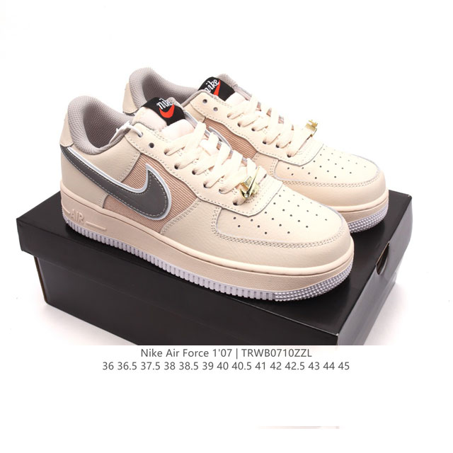 耐克nike Air Force 1 Low 空军一号 Af1 低帮百搭厚底增高休闲运动板鞋。柔软、弹性十足的缓震性能和出色的中底设计，横跨复古与现代的外型结合