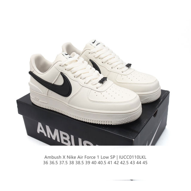 耐克 空军一号 Af1 低帮休闲板鞋 Ambush X Nk Air Force 1'07 Low Sp 空军一号联名 标志性的swoosh延伸至鞋跟之外，鞋舌