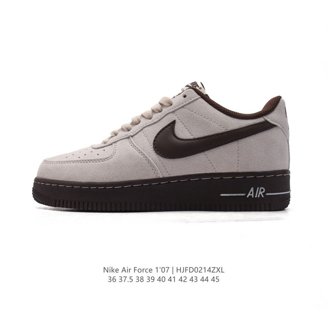 耐克Nike Air Force 1 Low 空军一号 Af1 小白鞋 低帮百搭厚底增高休闲运动板鞋。柔软、弹性十足的缓震性能和出色的中底设计，横跨复古与现代的