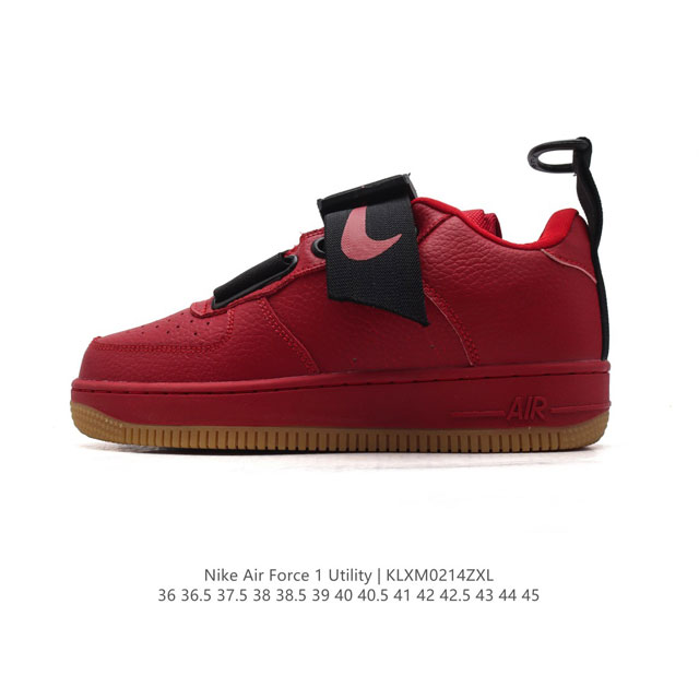 耐克Nike Air Force 1 Utility Bhm Qs空军一号低帮百搭休闲运动板鞋。柔软、弹性十足的缓震性能和出色的中底设计，横跨复古与现代的外型结