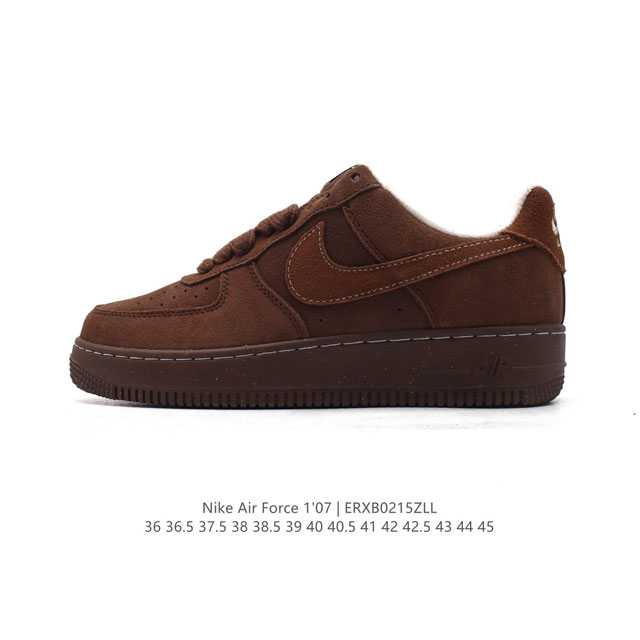 耐克Nike Air Force 1 Low 空军一号 Af1 小白鞋 低帮百搭厚底增高休闲运动板鞋。柔软、弹性十足的缓震性能和出色的中底设计，横跨复古与现代的