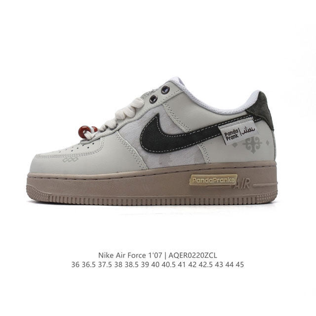 耐克Nike Air Force 1 Low 空军一号 Af1 Panda 小白鞋 低帮百搭厚底增高休闲运动板鞋。柔软、弹性十足的缓震性能和出色的中底设计，横跨