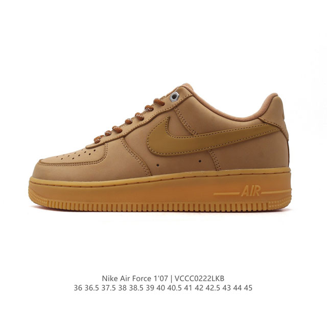 耐克Nike Air Force 1 Low 空军一号 Af1 小白鞋 低帮百搭厚底增高休闲运动板鞋。柔软、弹性十足的缓震性能和出色的中底设计，横跨复古与现代的