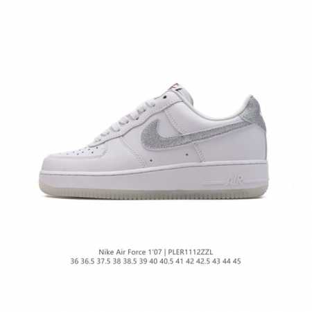 耐克 Nike Air Force 1 '07 Low 空军一号含气垫 低帮百搭厚底增高休闲运动板鞋。柔软、弹性十足的缓震性能和出色的中底设计，横跨复古与现代的 - 点击图像关闭