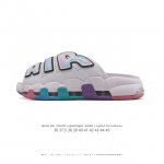耐克 Nike Air More Uptempo Slide皮蓬拖鞋 休闲沙滩鞋 家居拖鞋 以流行于街头的涂鸦文化为设计灵感，整体的设计风格夸张而充满魅力，厚实