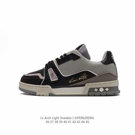 公司级 路易威登 Louis Vuitton LV路易威登板鞋 时尚运动鞋 潮厚底增高鞋 。舒适防滑底和百搭性霸屏整个时尚娱乐圈，细节调整完美主义！鞋面采用柔软 - 点击图像关闭