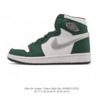 耐克 男女款运动板鞋 Nike Air Jordan 1 Retro High Og 乔丹一代Aj1 乔1 Aj1 篮球鞋复刻运动鞋。皮面高帮板鞋的设计灵感源自