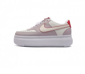 Nike耐克新款nike Court Vision Alta Ltr 厚底增高运动休闲板鞋 时尚设计 巧妙融合皮革材质搭配加高鞋底 出众篮球鞋外观搭配柔软鞋舌