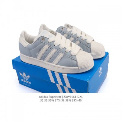 真标 阿迪达斯 Adidas Superstar 2025年新款鞋子 蛇年新款经典贝壳头系列 新款休闲板鞋潮流女士运动鞋。鞋面柔软皮革拼接材质 标志性的贝壳鞋头
