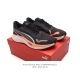 彪马 全新升級版 PUMA Velocity NITRO 3 氮氣跑鞋新款厚底增高运动老爹鞋PUMA彪破3 是一款高性价比的碳板跑鞋，适合慢跑和长距离耐力训练，