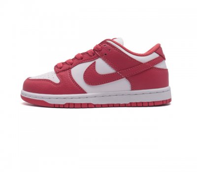 童鞋 耐克nike Dunk Low 板鞋 Sb系列经典百搭休闲运动板鞋加厚鞋舌的填充 使舒适性大大提升 同时也更方便穿脱中底部分则加入了脚感柔软舒适zooma