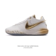 特价 NIKE 耐克 官方LEBRON XX 詹姆斯20 实战运动篮球鞋秋冬新款缓震透气防滑 男士慢跑鞋。整体以紫色为主调，一看就是“猛男必备”！鞋身采用织物网