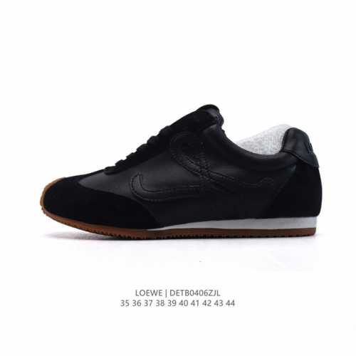 公司级 Loewe 罗意威 Ballet Runner 皮革 简约圆头 系带 低帮 运动休闲鞋这双鞋是Loewe新发布的Ballet Runner 2.0，被誉
