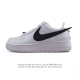 耐克 空军一号 Af1 低帮休闲板鞋 Ambush X Nk Air Force 7 Low Sp 空军一号联名标志性的Swoosh延伸至鞋跟之外，鞋舌和鞋垫上