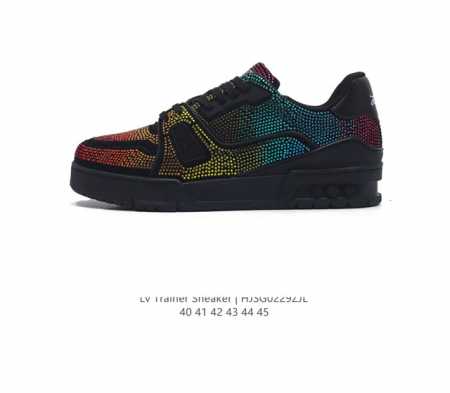 路易威登 满钻 Louis Vuitton Lv路易威登板鞋 时尚运动鞋 潮厚底增高男鞋 舒适防滑底和百搭性霸屏整个时尚娱乐圈 细节调整完美主义 鞋面采用专柜z - 点击图像关闭