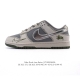 公司级 耐克 Nike Sb Dunk Low Pro 男女同款运动鞋复古板鞋。采用柔软皮革鞋面，经久耐穿，塑就如元年款 Dunk 般的复古质感。鞋头透气孔，搭