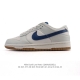 耐克 Nike Dunk Low Retro 运动鞋复古板鞋，作为 80 年代经典篮球鞋款，起初专为硬木球场打造，后来成为席卷街头的时尚标杆，现以经典细节和复古