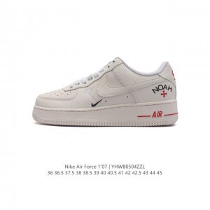 耐克 Nike Air Force 1 '07 空军一号男女子运动鞋复古篮球鞋，巧妙结合复古美学和新潮魅力，旨在致敬 40 年来风靡世界的元年款篮球鞋。皮革鞋面