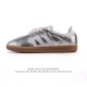 公司级 阿迪达斯 德训鞋 Adidas Originals Samba Og Shoes 经典运动鞋小白鞋 T头鞋 女鞋 彰显休闲摩登风情的时尚经典鞋。它诞生于