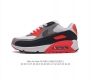 耐克 男女鞋 Nike Air Max 90 Nrg 运动小气垫日常运动鞋融合经典设计线条和丰富材质 沿袭元年款经典元素 焕新演绎出众外观 整体视觉表现活力满载