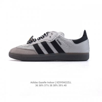阿迪达斯 Adidas Originals Gazelle Indoor复古三叶草防滑透明橡胶板鞋经典运动鞋 2025年新款 这款经典鞋,忠于原版设计,缀撞色三