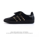 降价原价 元 阿迪达斯 德训鞋 经典复古低帮休闲运动慢跑鞋Wales Bonner X Adidas 2025 全新系列联名鞋款 经典运动板鞋。该鞋超大鞋舌采用