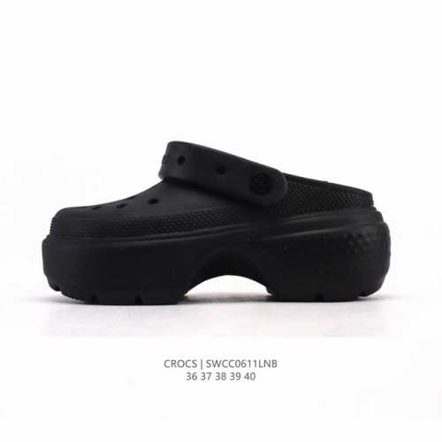 Crocs 沙滩洞洞鞋 女士休闲厚底增高凉拖鞋 卡骆驰明星同款 厚底增高沙滩鞋 选择尺码时 建议选大一码 脚感更舒适 家居休闲一式两用拖鞋 白敬亭同款，坡跟设计