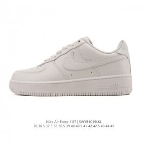 耐克 Nike Air Force 1 '07 Low 空军一号含气垫 低帮 小白鞋 百搭厚底增高休闲运动板鞋。柔软、弹性十足的缓震性能和出色的中底设计，横跨复