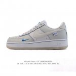 耐克 Nike Air Force 1 '07 Low 空军一号 小白鞋 含气垫 低帮百搭厚底增高休闲运动板鞋。柔软、弹性十足的缓震性能和出色的中底设计，横跨复