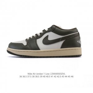 耐克 乔丹Air Jordan 1 Low Aj1 乔1 乔丹1代Aj1 低帮复古文化休闲运动篮球鞋，从1985 年面世的元年款汲取设计灵感，采用简洁大方的经典