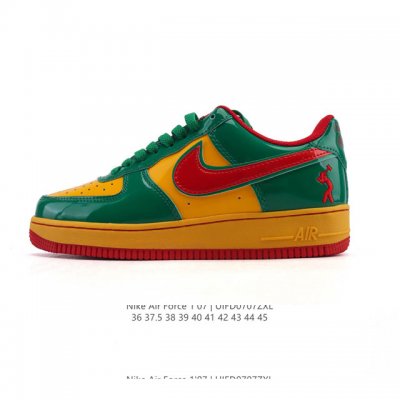 真标 耐克 Nike Air Force 1 '07 Low 空军一号含气垫 小白鞋 低帮百搭厚底增高休闲运动板鞋。柔软、弹性十足的缓震性能和出色的中底设计，横