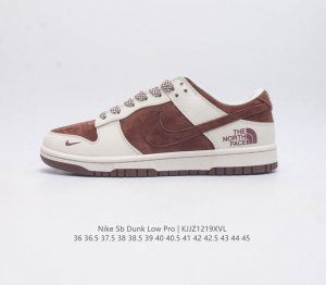 耐克 Nike Sb Dunk Low Pro 男 女滑板鞋 经典复古运动鞋 采用低帮设计 塑就经典 Dunk 风格 鞋垫后跟搭载 Zoom Air 气垫 加衬
