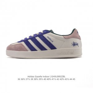 公司级 阿迪达斯 Adidas Originals Gazelle Indoor复古三叶草防滑透明橡胶板鞋经典运动鞋。这款经典鞋,忠于原版设计,缀撞色三条纹和鞋