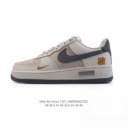 耐克 Nike Air Force 7 Low 2025新年新款 空军一号含气垫 小白鞋 低帮百搭厚底增高休闲运动板鞋。柔软、弹性十足的缓震性能和出色的中底设计