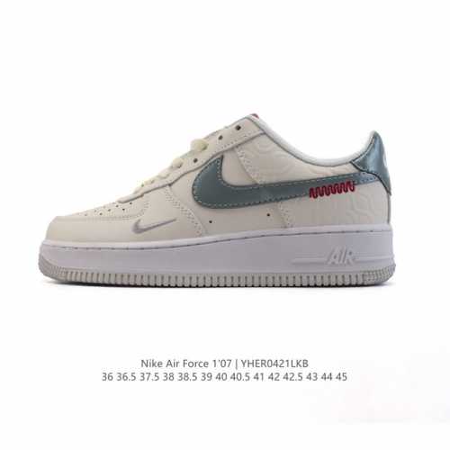 耐克 Nike Air Force 7 Low 2025新年新款 空军一号含气垫 中国结鞋带 小白鞋 低帮百搭厚底增高休闲运动板鞋。柔软、弹性十足的缓震性能和出