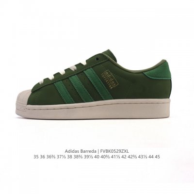 真标 阿迪达斯 Adidas Superstar 2025年新款鞋子 蛇年新款经典贝壳头系列 新款休闲板鞋潮流男女士运动鞋 。鞋面柔软皮革拼接材质 标志性的贝壳