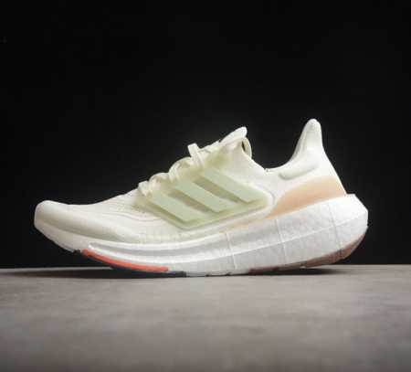 Ad Ultra Boost Light 23 阿迪达斯ub9.0轻弹厚底爆米花跑鞋货号 Hq6338 F22-24 搭载light Boost中底的ul - 点击图像关闭