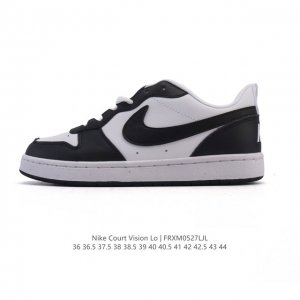 耐克 Nike 男女子运动鞋 Court Borough Low 小空军低帮板鞋 1.其皮革材质的鞋面结合网眼鞋舌 在出众外观与质感的同时提供稳固支撑 并且提升