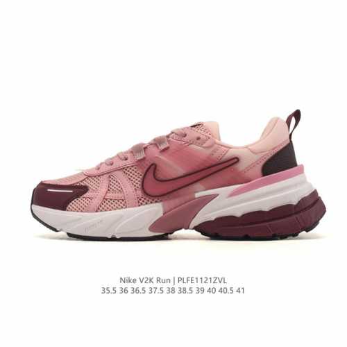 Nike 耐克 V2K Run 减震防滑 复古低帮运动跑步鞋 超火复古跑鞋，采用太空革组合呼吸网眼布鞋面材质，搭载正确4层组合底模，嵌入Tpu加固稳定模块,双层