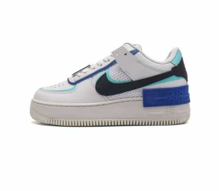 耐克女士运动鞋 Nike Af1 Shadow 空军一号 轻量增高低帮板鞋拼接解构主义设计休闲运动滑板鞋 此款运动鞋为经典篮球鞋款设计增添趣味 凸显俏皮风格 采 - 点击图像关闭