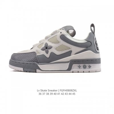 Lv Skate Sneaker 路易威登 2025年新款运动板鞋 蛇年限定 春夏秀场初次亮相，此次以粒面牛皮革焕新呈现。加垫鞋领和鞋舌援引滑板鞋设计，科技鞋带