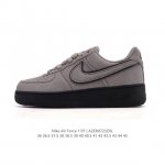 真标 耐克 Nike Air Force 1 '07 Low 空军一号含气垫 小白鞋 低帮百搭厚底增高休闲运动板鞋。柔软、弹性十足的缓震性能和出色的中底设计，横