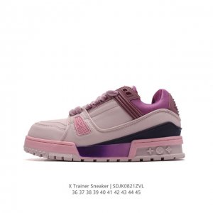 路易威登louis Vuitton Lv路易威登板鞋 时尚厚底增高运动鞋 潮女鞋 舒适防滑底和百搭性霸屏整个时尚娱乐圈，细节调整完美主义！鞋面采用专柜zp一致的