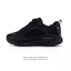 真标 耐克 Nike Vomero 18 厚底增高老爹运动跑步鞋。全新 Vomero 提供比以往更多的緩衝效能以及該系列有史以來最高的鞋底高度，結合 Nike