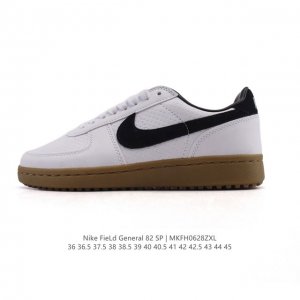 耐克烽火Nike Field General 82 Sp 低帮复古篮球鞋 这款专为烤架战士设计的运动鞋采用 1982 年经典的白 红 黑配色，采用皮革和弹道尼龙