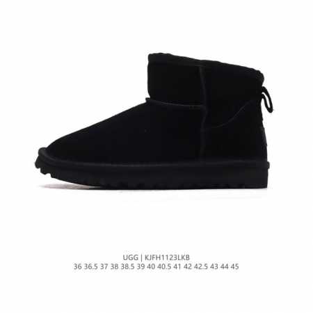 Ugg 中帮靴子 雪地靴 俏皮可爱的百变造型， 美国轻奢品牌ugg 平底系列冬季羊毛一体雪地休闲保暖毛毛家居包头棉鞋。官方同步包装 检验标 材料采用原厂防污防水 - 点击图像关闭