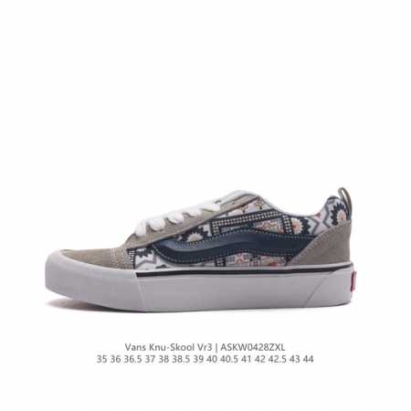万斯 Vans Knu-Skool Vr3 Lx 面包鞋。坎普尔 茱利安系列低帮复古硫化休闲运动板鞋“肥胖版大logo”要说整个2023年最为热门的鞋型之一， - 点击图像关闭