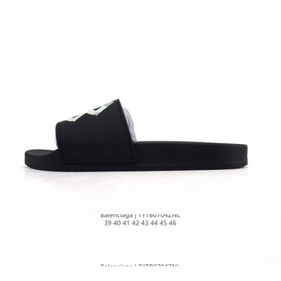 公司级 Balenciaga 巴黎世家拖鞋 家居休闲拖鞋 沙滩拖鞋 男鞋广东原产，采用Pu高密度防滑橡胶鞋底及3D立体Tpu光泽上盖材质，配置正确包装物及灰色天