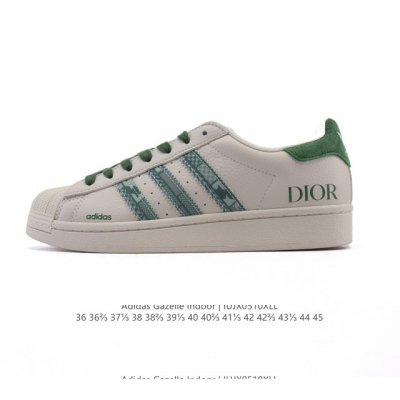 公司级 阿迪达斯 Adidas Superstar 2025年新款鞋子 蛇年新款经典贝壳头系列 新款休闲板鞋潮流男女士运动鞋 。鞋面柔软皮革拼接材质 标志性的贝